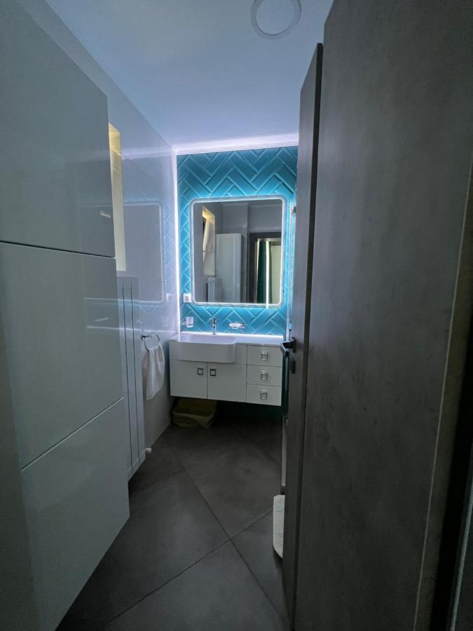 شقة Myosotis Mamaia Studio By The Lake المظهر الخارجي الصورة